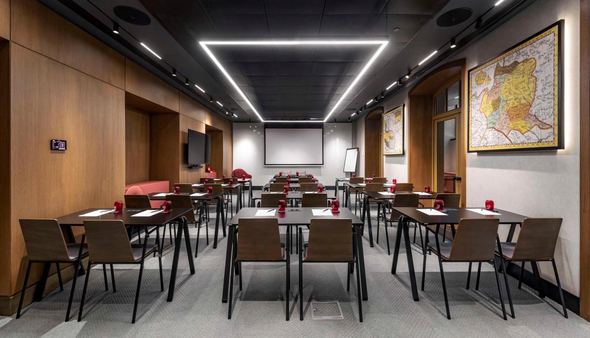Radisson Red Tbilisi Hotel Bagian luar foto