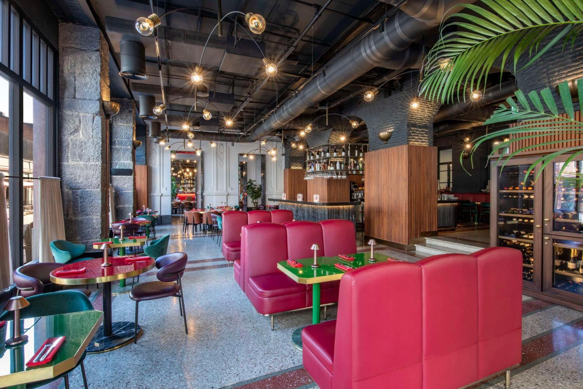 Radisson Red Tbilisi Hotel Bagian luar foto
