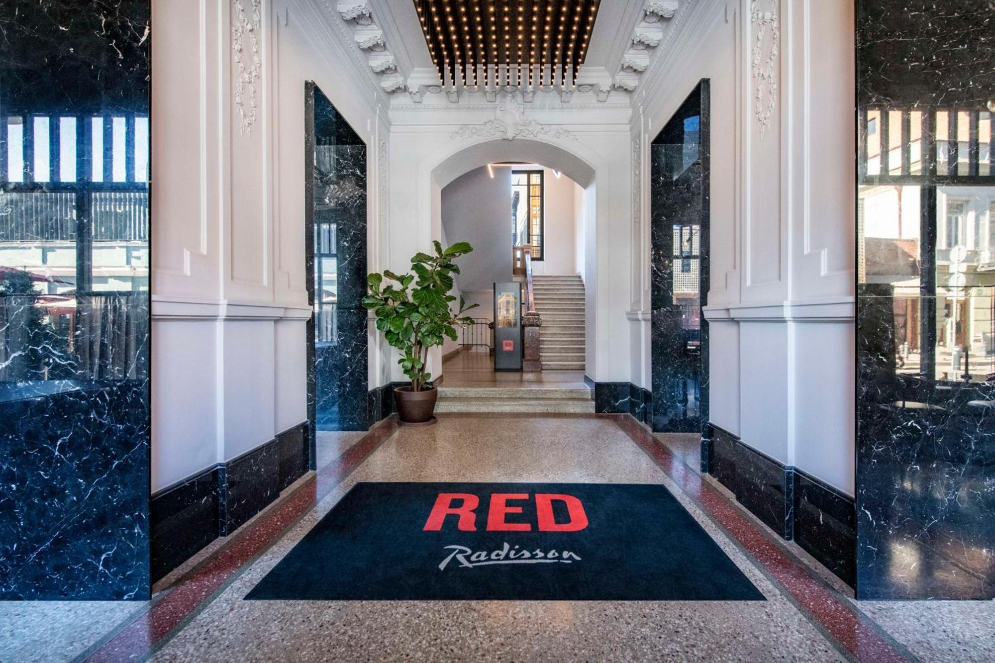 Radisson Red Tbilisi Hotel Bagian luar foto